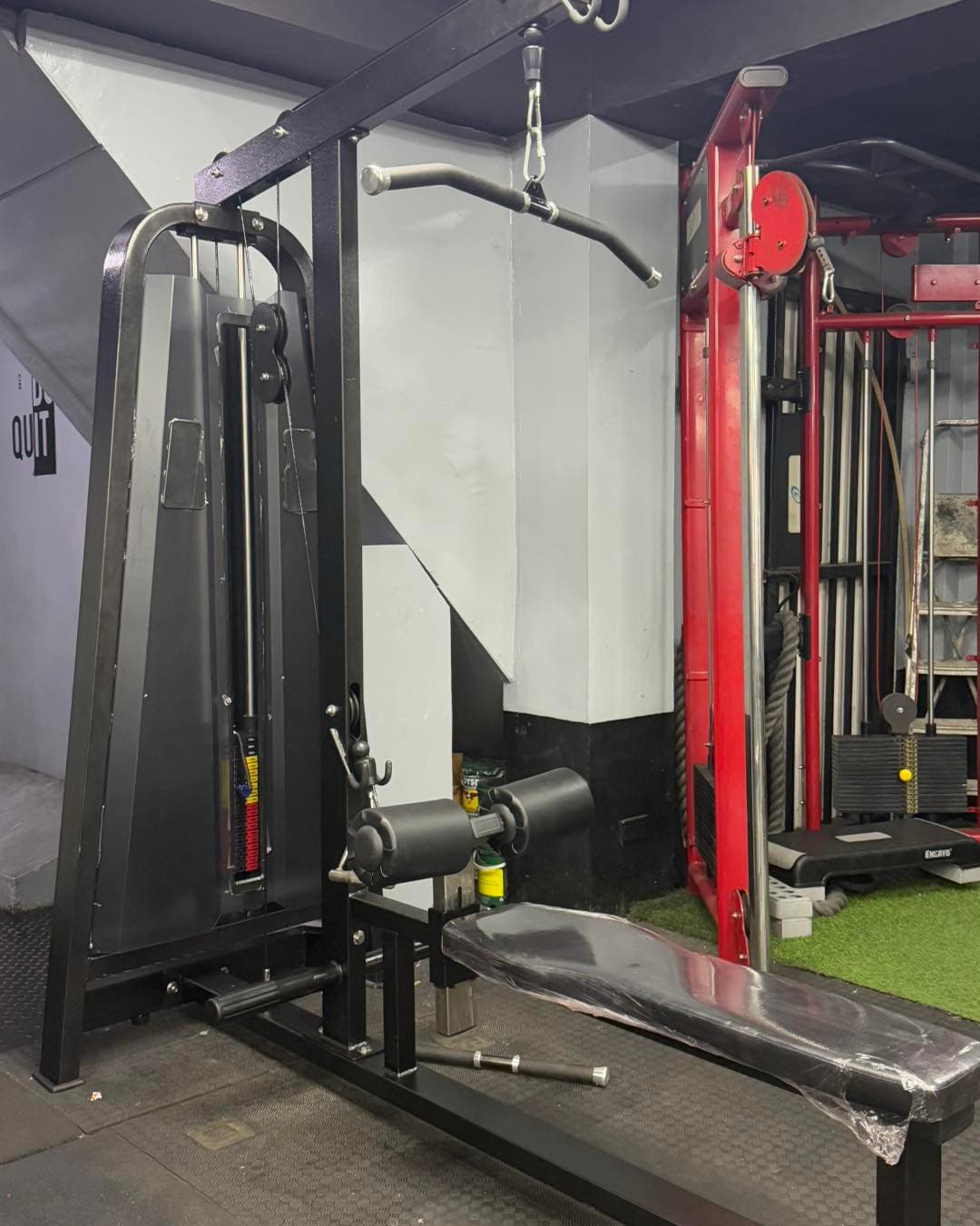 Lat pulldown and cable row machine at MNLA Fitness
